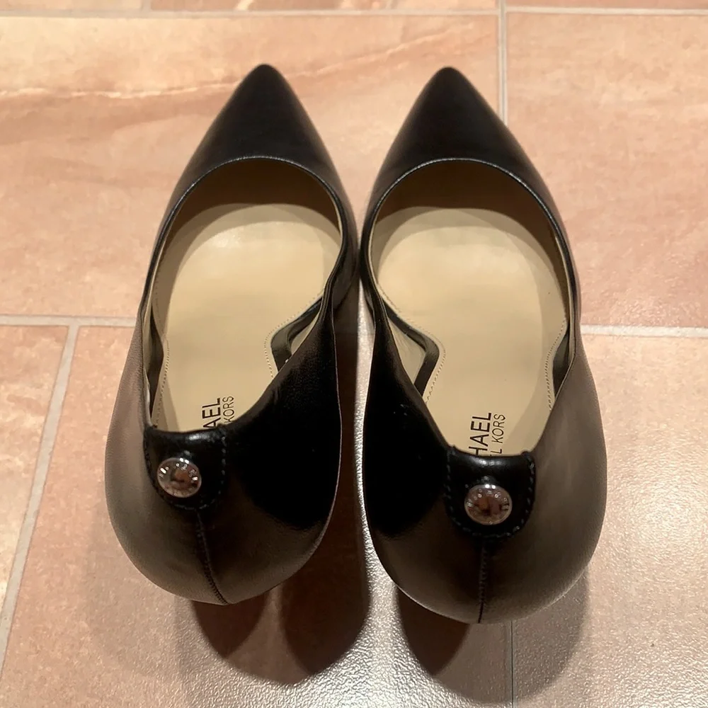Michael Kors Women's Black Leather Pointed Toe Heel Pumps